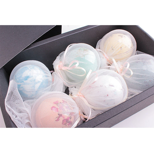 Pretty bath bombs
