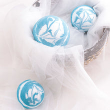 Pretty bath bombs